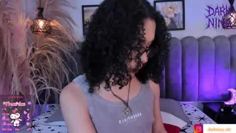 Snapshot of dark_nina_ chatting on 12-23-25, 03:37 Nina online show from 12-23-25, 03:37