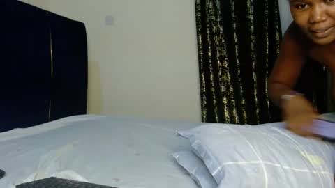 Tiff online show from 12-19-25, 06:48