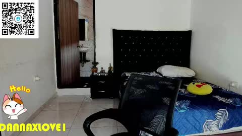 Snapshot of darkangelsxx chatting on 09-14-25, 01:32 dannaxlove online show from 09-14-25, 01:32