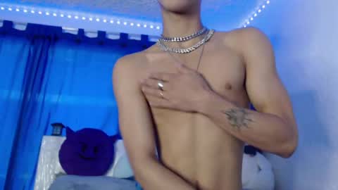 Snapshot of darkboy26_ chatting on 01-25-25, 09:46 Blake online show from 01-25-25, 09:46