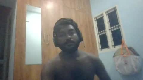 Snapshot of darkhard213 chatting on 06-11-26, 04:38 darkhard213 online show from 06-11-26, 04:38
