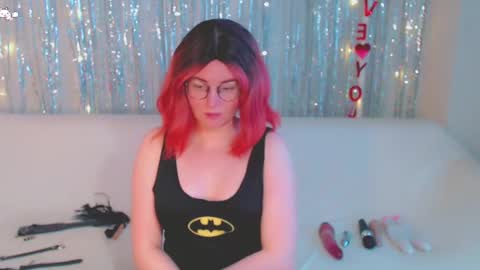 Kelly online show from 02-10-25, 05:47