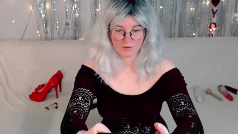 Kelly online show from 09-14-25, 06:23