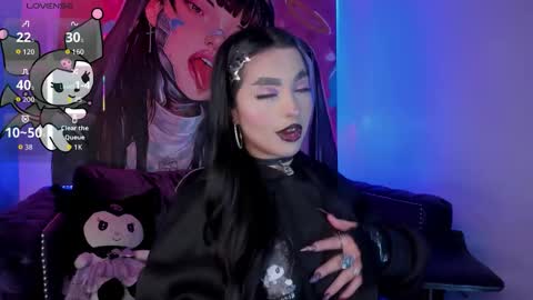 Snapshot of darki_shine_ chatting on 02-08-26, 01:47 cleitlin vinson online show from 02-08-26, 01:47