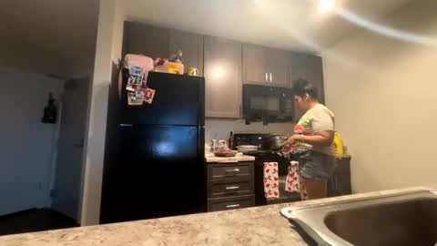 Snapshot of darkknightscorpio chatting on 03-12-26, 10:27 ScorpioKingX online show from 03-12-26, 10:27