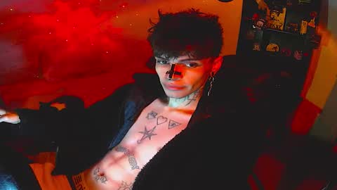 Snapshot of darkness_prince_x chatting on 10-18-25, 09:10 online show from 10-18-25, 09:10