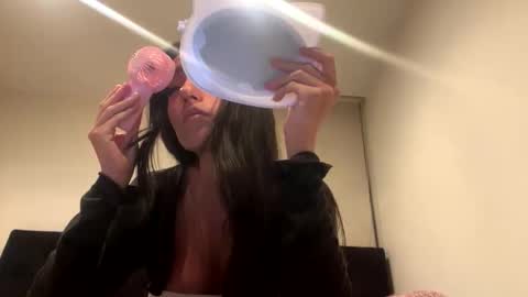 darkpleasuress online show from 05-17-26, 06:22