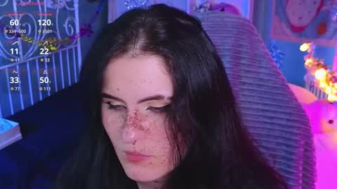 Snapshot of darksh1ne chatting on 12-16-25, 04:01 Shine online show from 12-16-25, 04:01