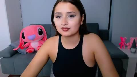 Amelie online show from 05-27-26, 04:15