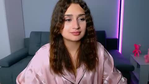 Snapshot of darksidelove_ chatting on 06-19-26, 07:06 Amelie online show from 06-19-26, 07:06
