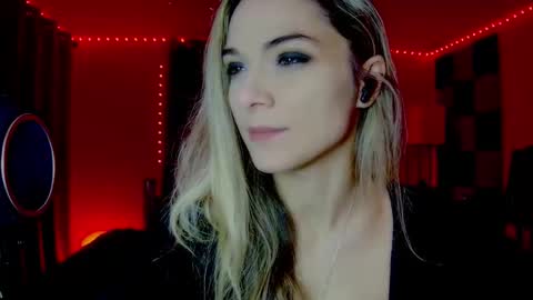 roseredgoddess online show from 11-06-25, 04:02