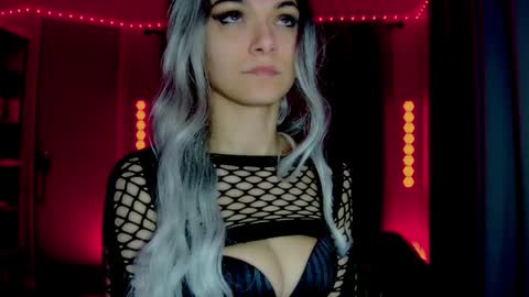roseredgoddess online show from 05-16-26, 05:04