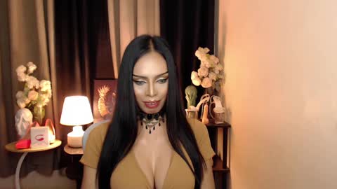 HAPPY BIRTHDAY MISTRESS MADRIANA online show from 02-02-25, 02:13