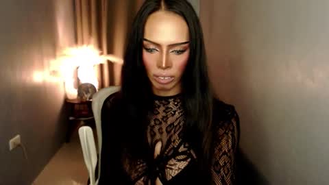 Snapshot of darksoul_mistress chatting on 02-17-26, 05:19 HAPPY BIRTHDAY MISTRESS MADRIANA online show from 02-17-26, 05:19