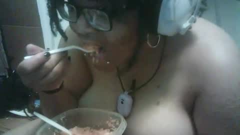 DarkSundaze online show from 06-18-26, 07:41