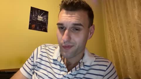 Snapshot of darktempt_ chatting on 11-17-25, 08:14 Nick online show from 11-17-25, 08:14