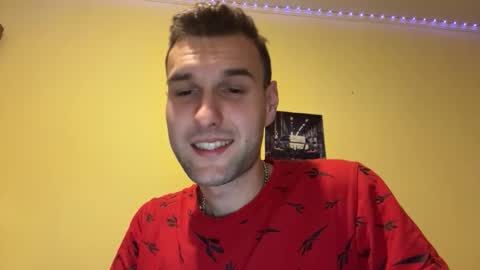 Snapshot of darktempt_ chatting on 11-19-25, 10:32 Nick online show from 11-19-25, 10:32