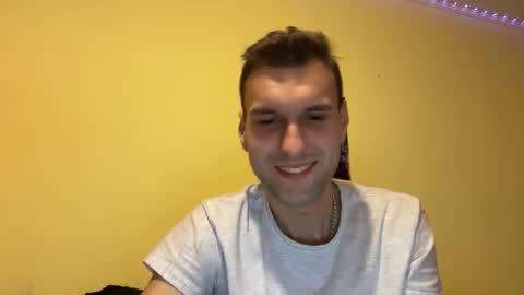 Snapshot of darktempt_ chatting on 12-01-25, 07:52 Nick online show from 12-01-25, 07:52