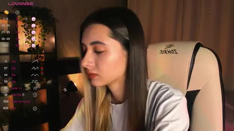 Belle online show from 11-09-25, 03:38