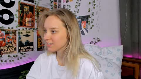 lina online show from 12-14-24, 08:40