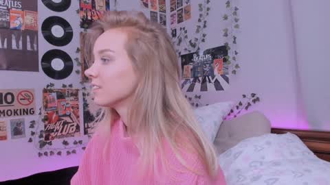 lina online show from 12-17-24, 11:49