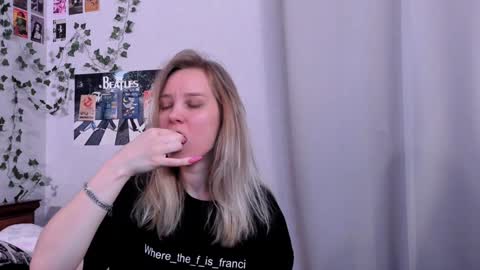 lina online show from 12-23-24, 08:47