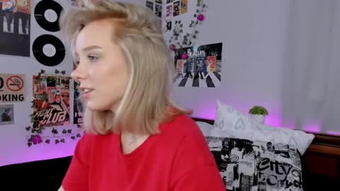 lina online show from 01-14-25, 11:48