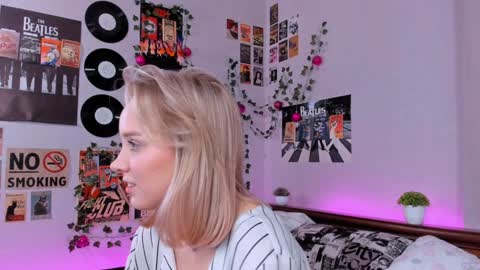 lina online show from 01-20-25, 11:43