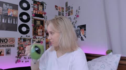 lina online show from 01-23-25, 08:13