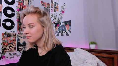 lina online show from 02-02-25, 02:48