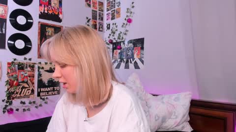 lina online show from 02-08-25, 08:42