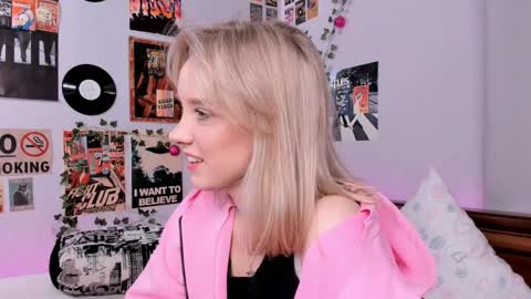 lina online show from 02-25-25, 12:47