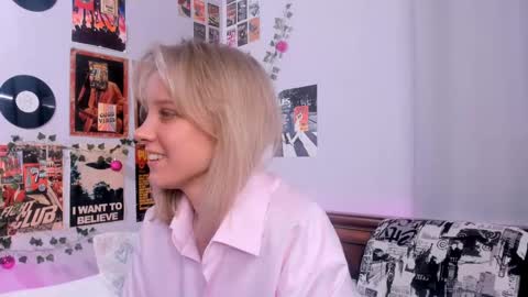 lina online show from 02-25-25, 08:30