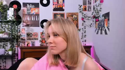 lina online show from 03-03-25, 12:04