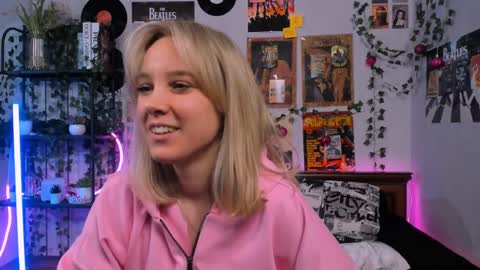 lina online show from 03-11-25, 09:04