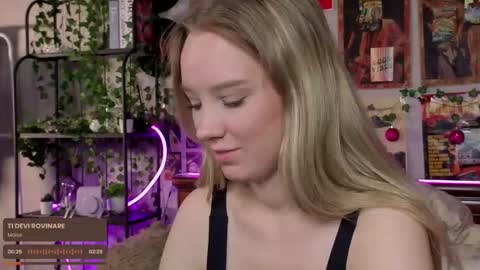 lina online show from 09-14-25, 09:25