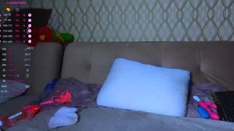 Darlina online show from 04-19-26, 06:10