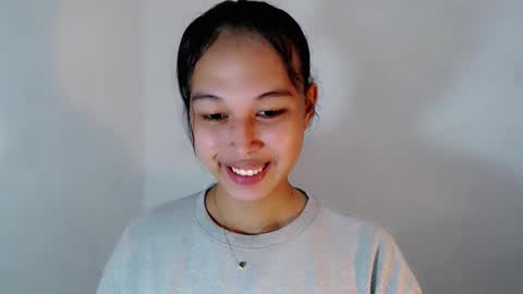 Snapshot of darling_sweetheartxx chatting on 10-05-25, 01:53 YOUR ATHENA online show from 10-05-25, 01:53