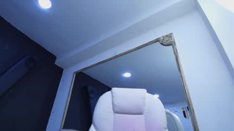 Darling online show from 01-22-25, 01:21