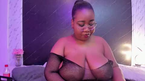  Darnell Queen online show from 11-15-25, 05:49