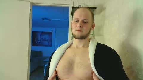 Snapshot of dartanjanas chatting on 01-17-25, 10:12 Dario online show from 01-17-25, 10:12