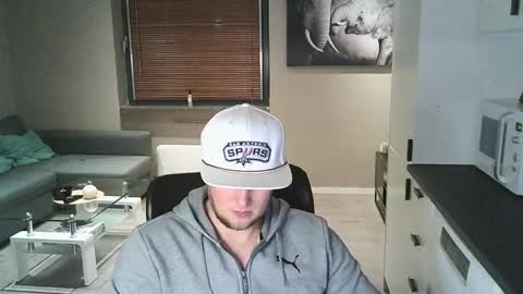 Snapshot of dartanjanas chatting on 10-10-25, 05:12 Dario online show from 10-10-25, 05:12