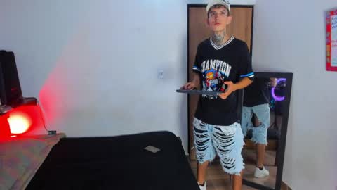 darwin_stark online show from 05-12-26, 02:41