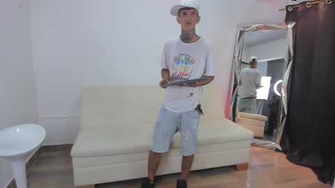darwin_stark online show from 06-12-26, 10:58