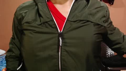 darwin_x online show from 11-08-25, 02:17