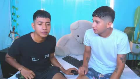 Snapshot of darwinandbrayan chatting on 07-18-26, 02:43 darwinandbrayan online show from 07-18-26, 02:43