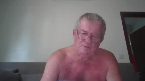 darwincock online show from 04-21-26, 01:53