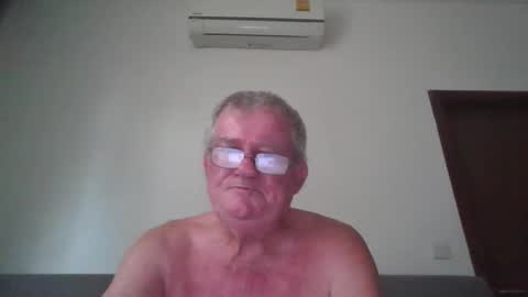 darwincock online show from 04-25-26, 01:52