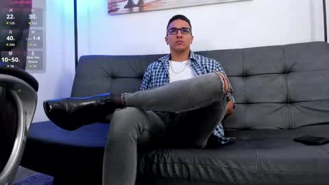 Dash online show from 10-05-25, 01:09