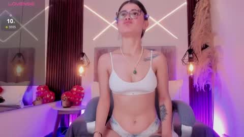 Snapshot of dasha_rodriguez chatting on 06-01-26, 02:30 dasha_rodriguez online show from 06-01-26, 02:30